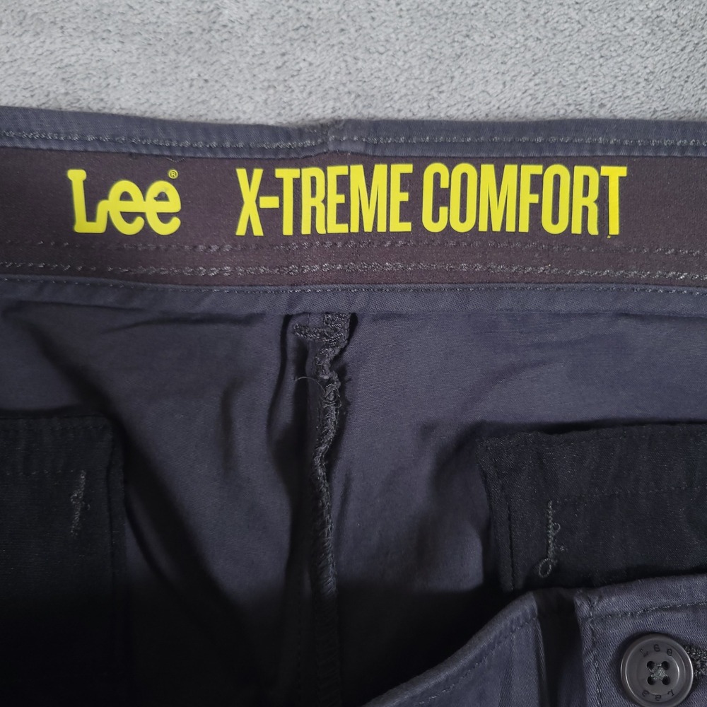 Lee Shorts Men 42 Charcoal X-Treme Comfort Flat Front Performance Active Stretch - Picture 7 of 8